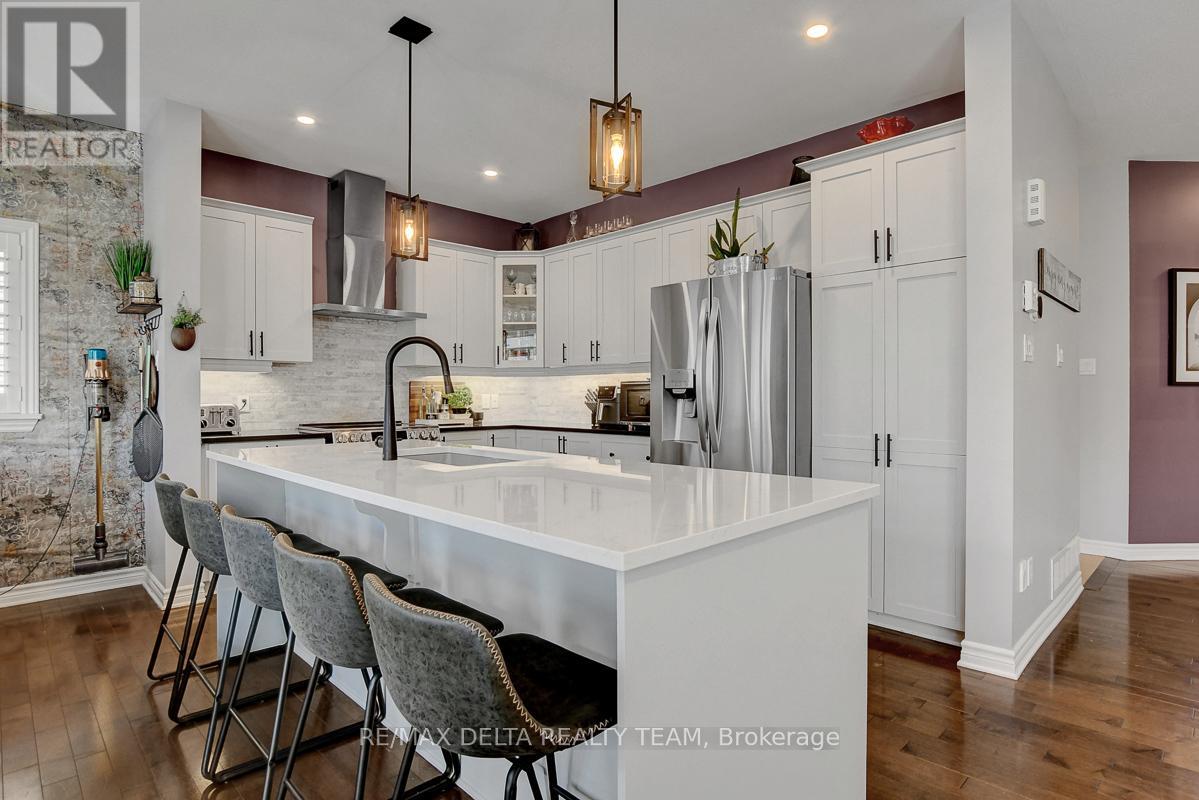 1916 Montmere Avenue, Ottawa, Ontario  K4A 0E7 - Photo 11 - X12558414