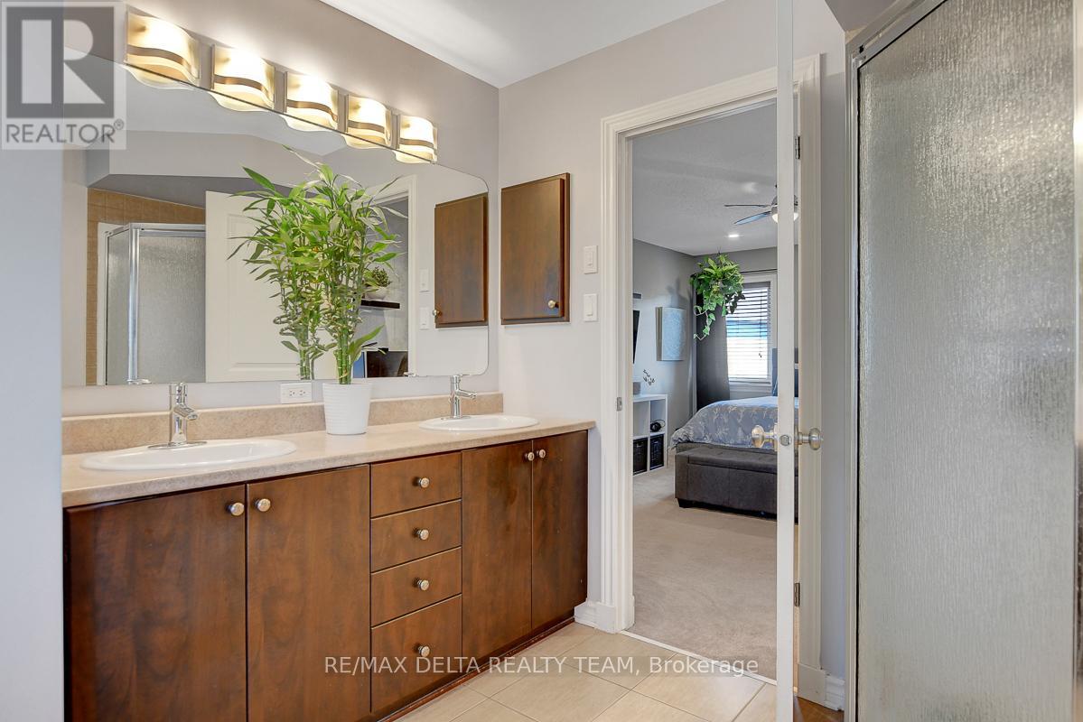 1916 Montmere Avenue, Ottawa, Ontario  K4A 0E7 - Photo 18 - X12558414