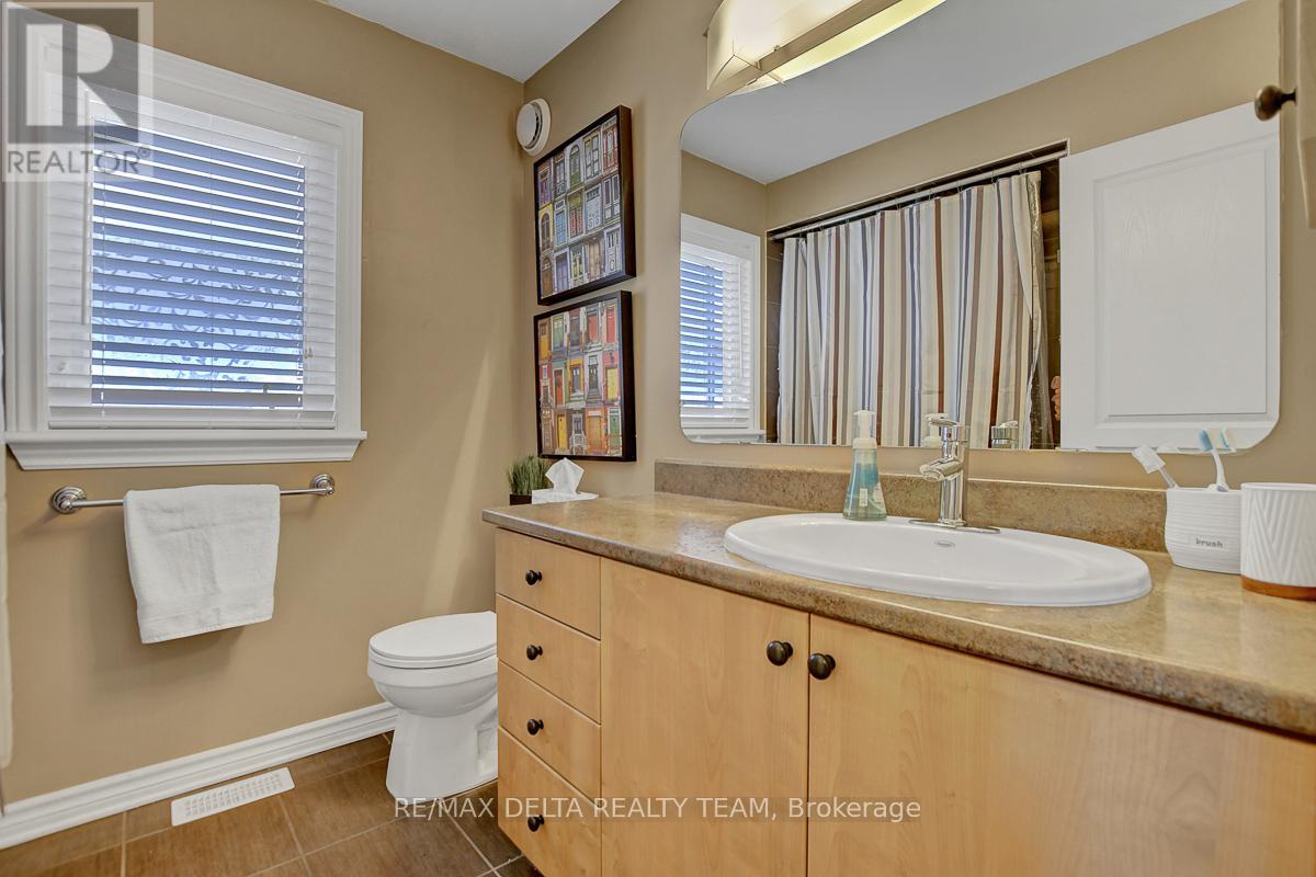 1916 Montmere Avenue, Ottawa, Ontario  K4A 0E7 - Photo 23 - X12558414