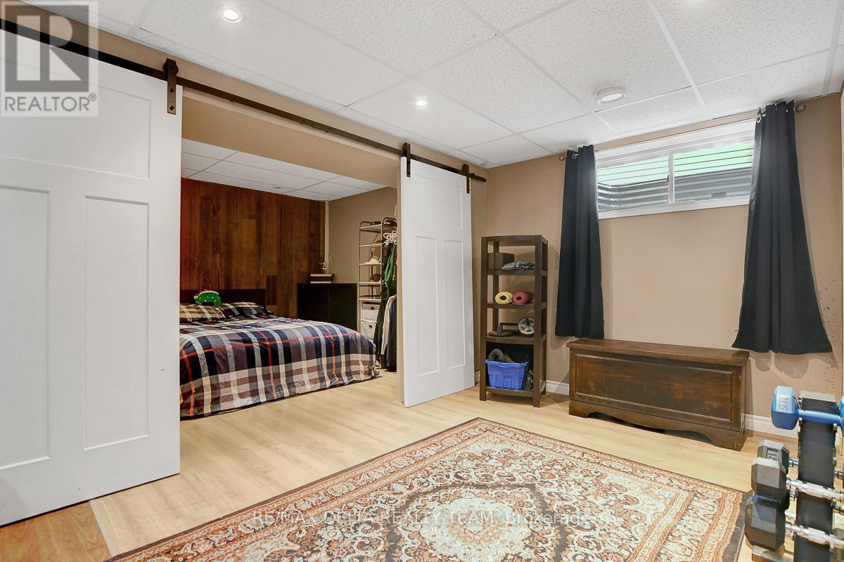 1916 Montmere Avenue, Ottawa, Ontario  K4A 0E7 - Photo 26 - X12558414