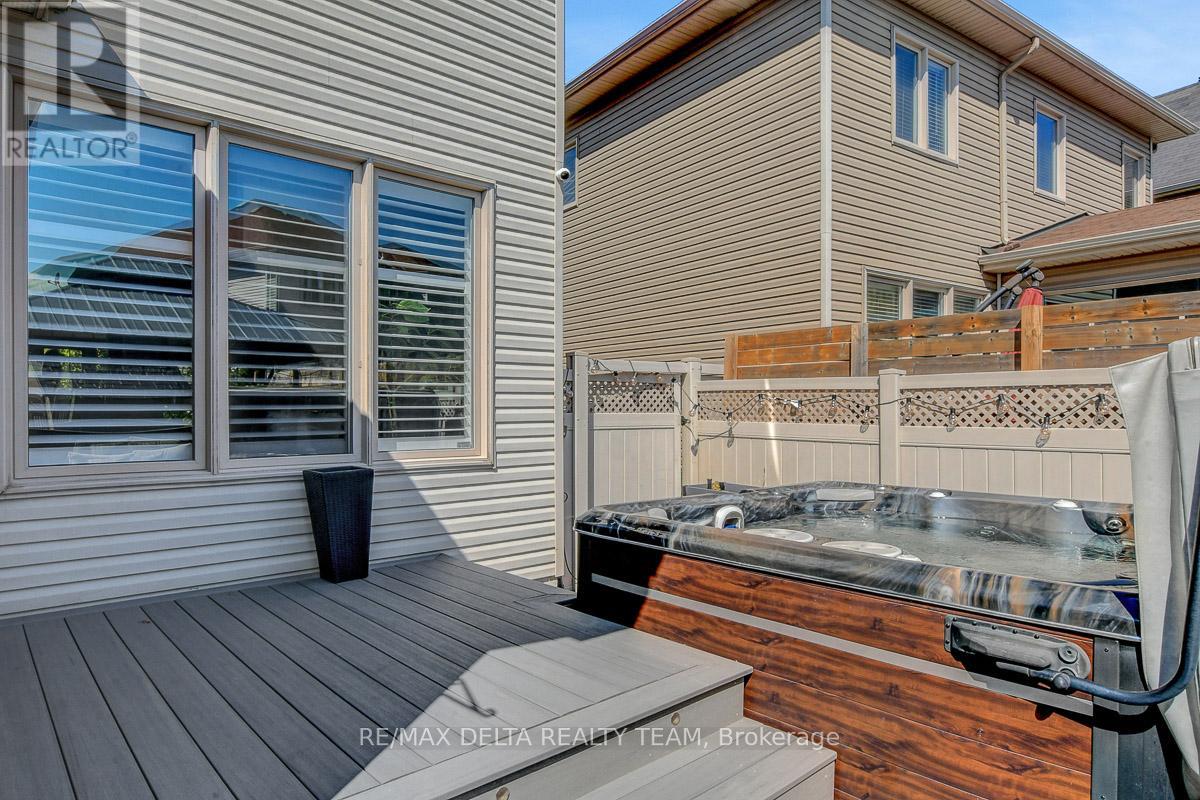 1916 Montmere Avenue, Ottawa, Ontario  K4A 0E7 - Photo 31 - X12558414