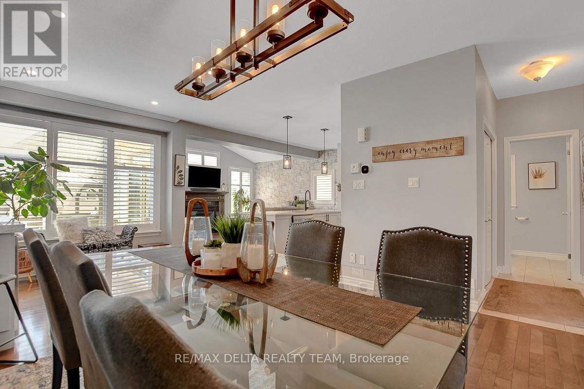 1916 Montmere Avenue, Ottawa, Ontario  K4A 0E7 - Photo 4 - X12558414