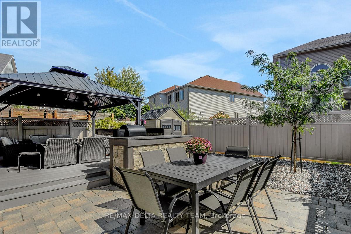 1916 Montmere Avenue, Ottawa, Ontario  K4A 0E7 - Photo 37 - X12558414