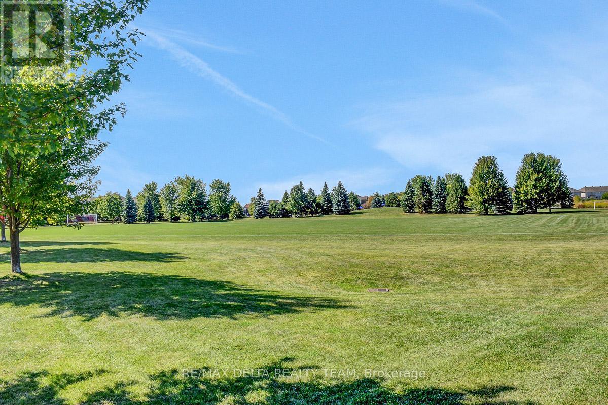 1916 Montmere Avenue, Ottawa, Ontario  K4A 0E7 - Photo 40 - X12558414