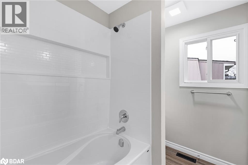 52 Corner Brook Trail, Innisfil, Ontario  L9S 1N6 - Photo 21 - 40789175