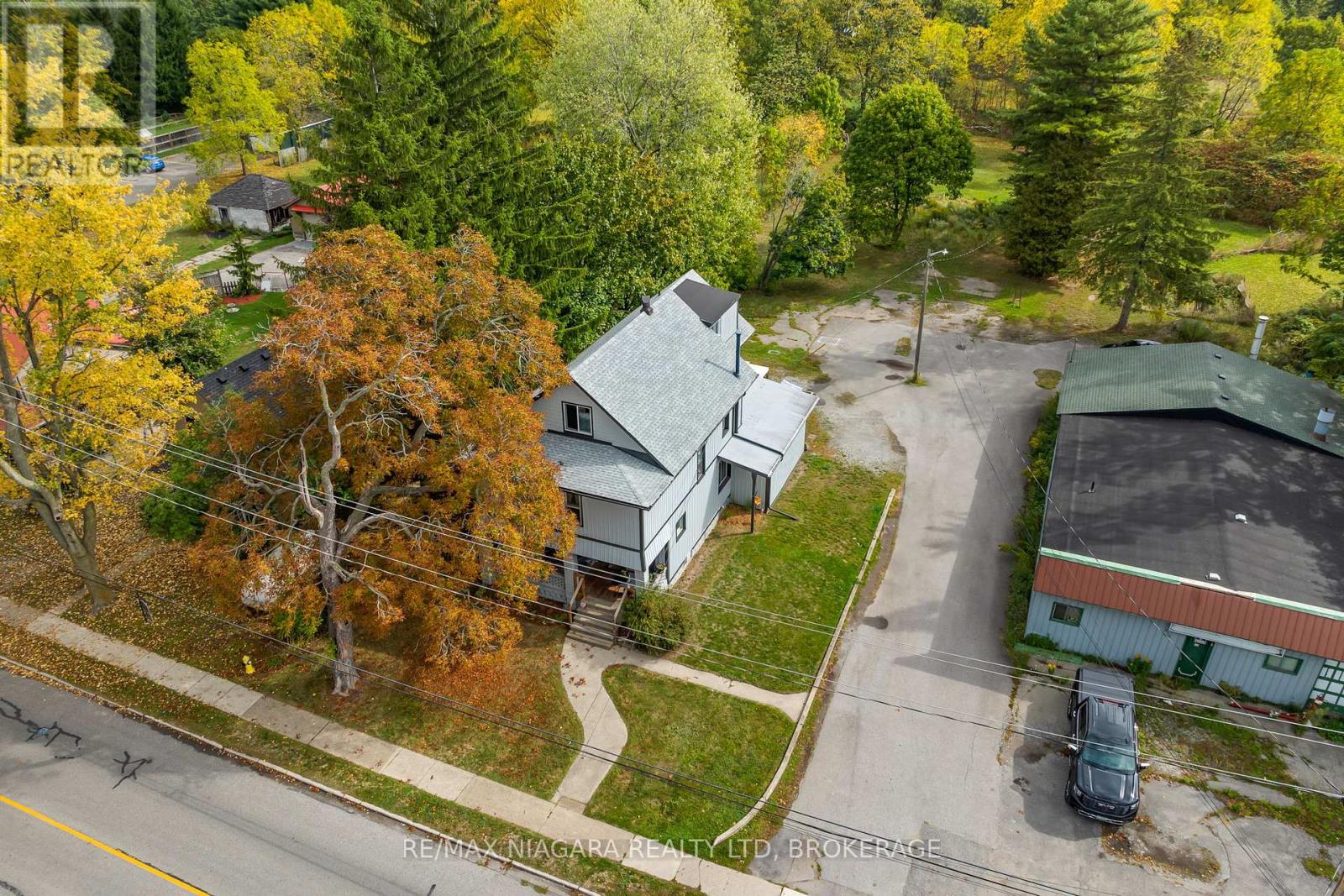 442 Ridge Road N, Fort Erie, Ontario  L0S 1N0 - Photo 2 - X12559004