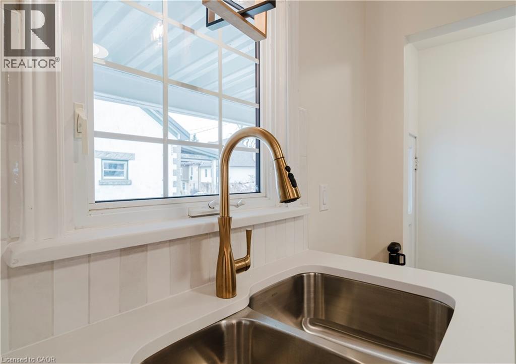 376 Peel Street, New Hamburg, Ontario  N3A 1E5 - Photo 8 - 40788958