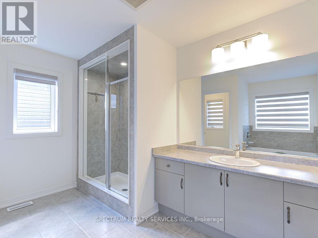 44 Dennis Avenue, Brantford, Ontario  N3V 0B9 - Photo 45 - X12558668