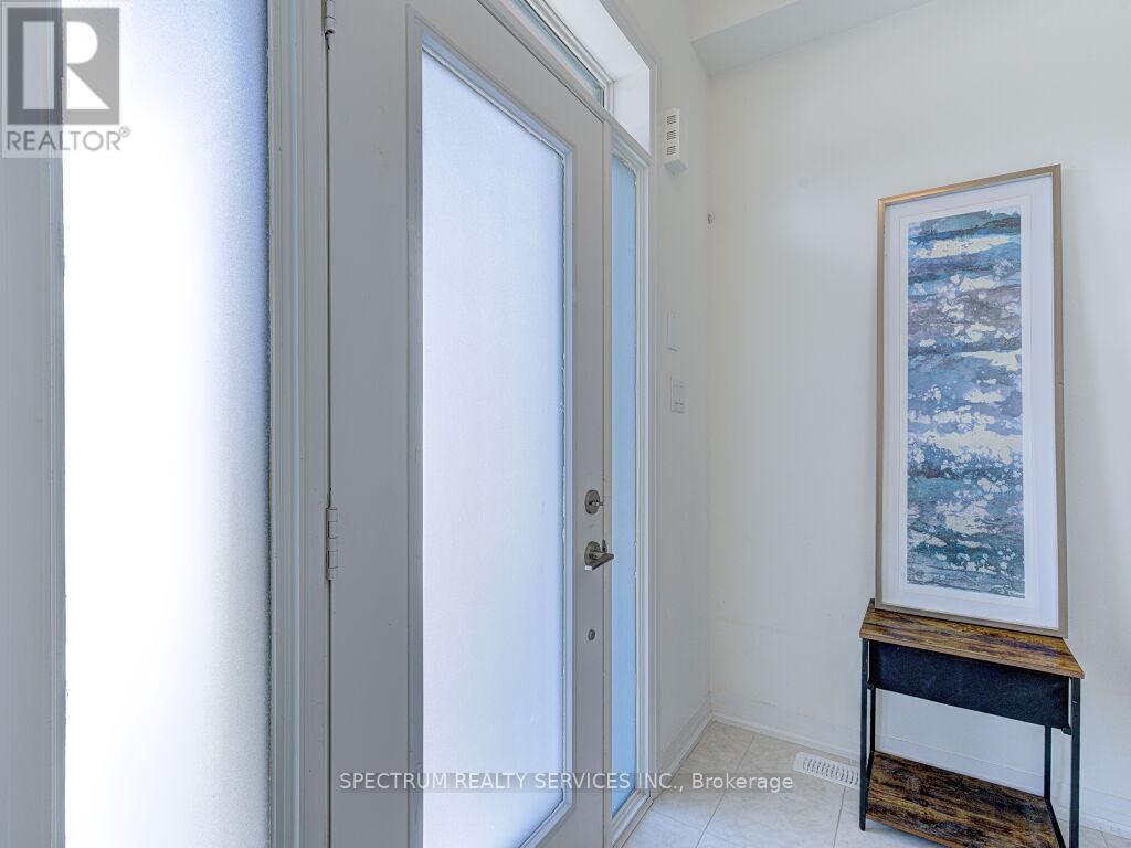 44 Dennis Avenue, Brantford, Ontario  N3V 0B9 - Photo 7 - X12558668