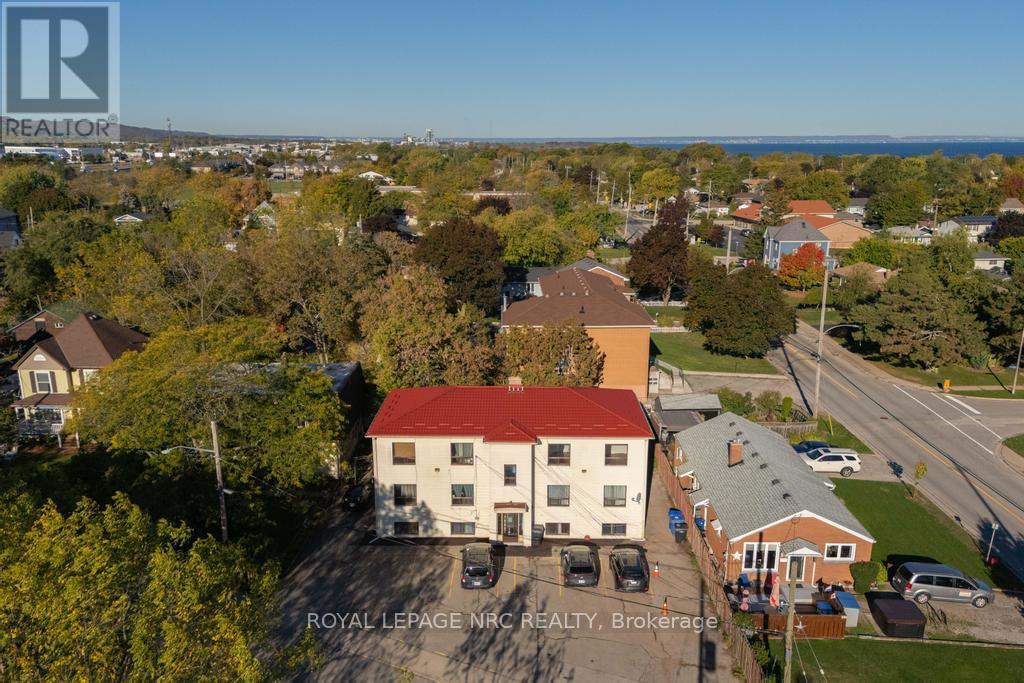 UNIT 5 - 389 ELIZABETH STREET, Grimsby, Ontario