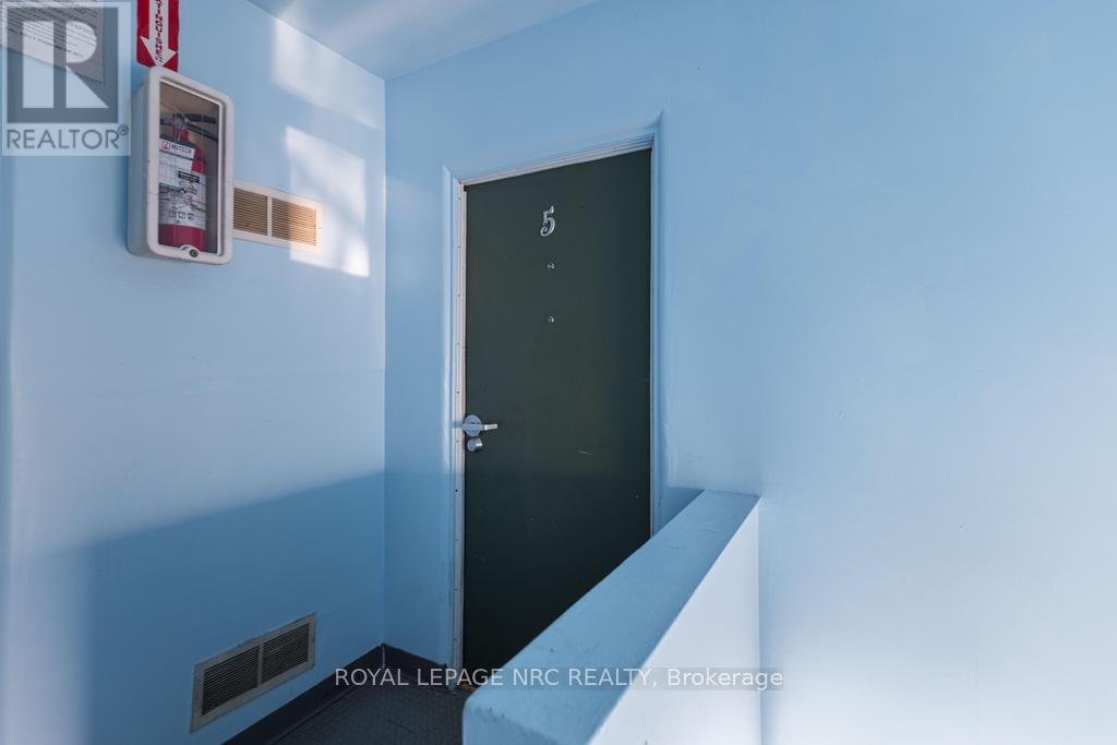 Unit 5 - 389 Elizabeth Street, Grimsby, Ontario  L3M 3K6 - Photo 11 - X12558680