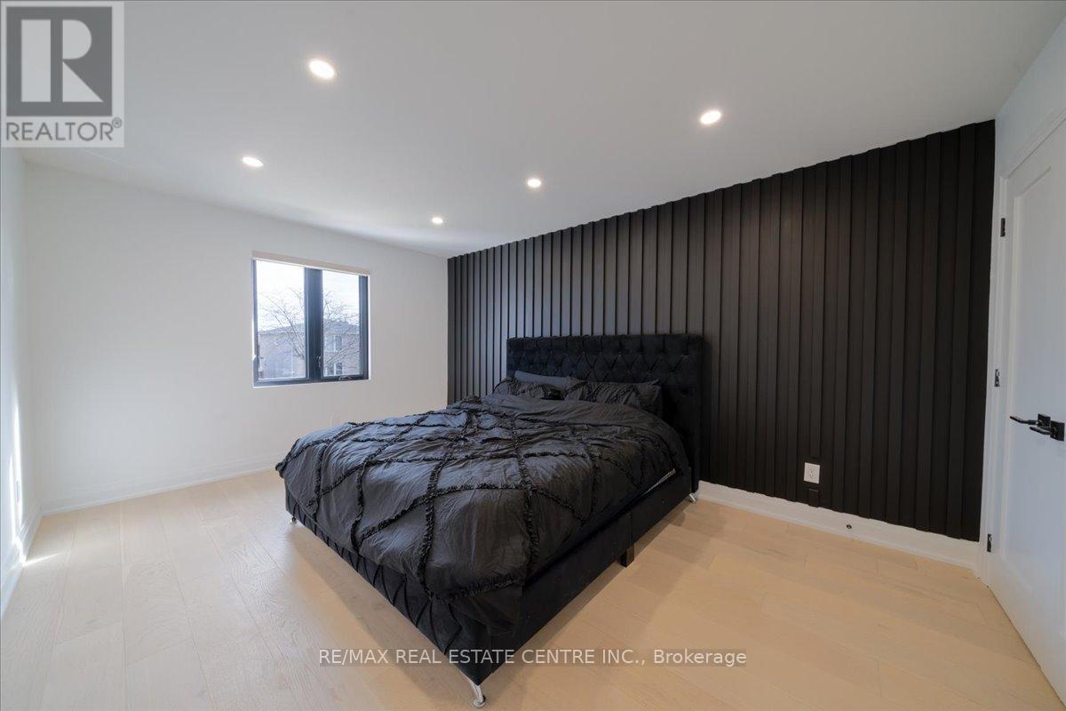 32 Elena Court, Hamilton, Ontario  L9C 7P7 - Photo 21 - X12558730