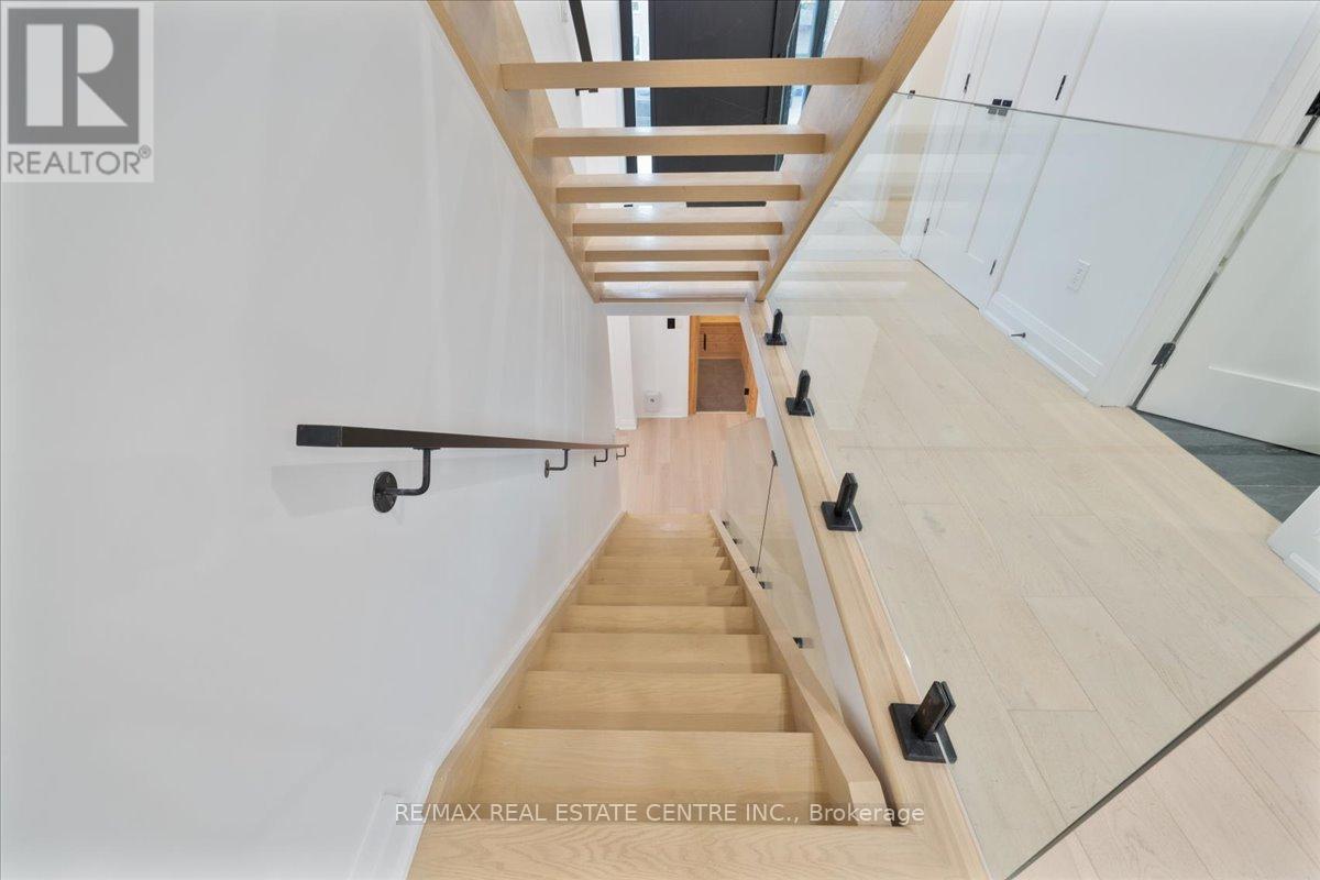 32 Elena Court, Hamilton, Ontario  L9C 7P7 - Photo 27 - X12558730