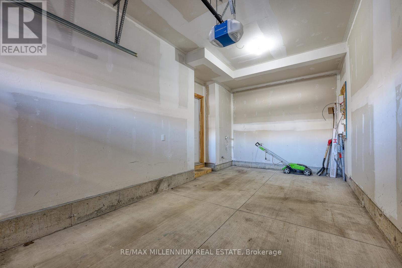 5 - 2612 Sheffield Boulevard, London South, Ontario  N6M 0J4 - Photo 17 - X12558746