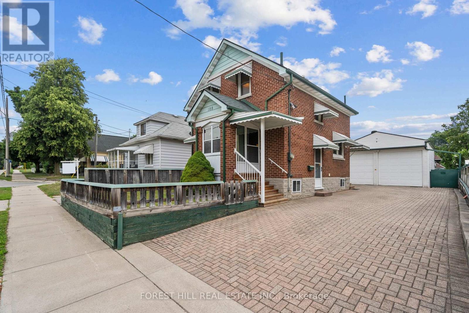 188 Wentworth Avenue, Kitchener, Ontario  N2M 3S4 - Photo 2 - X12558764