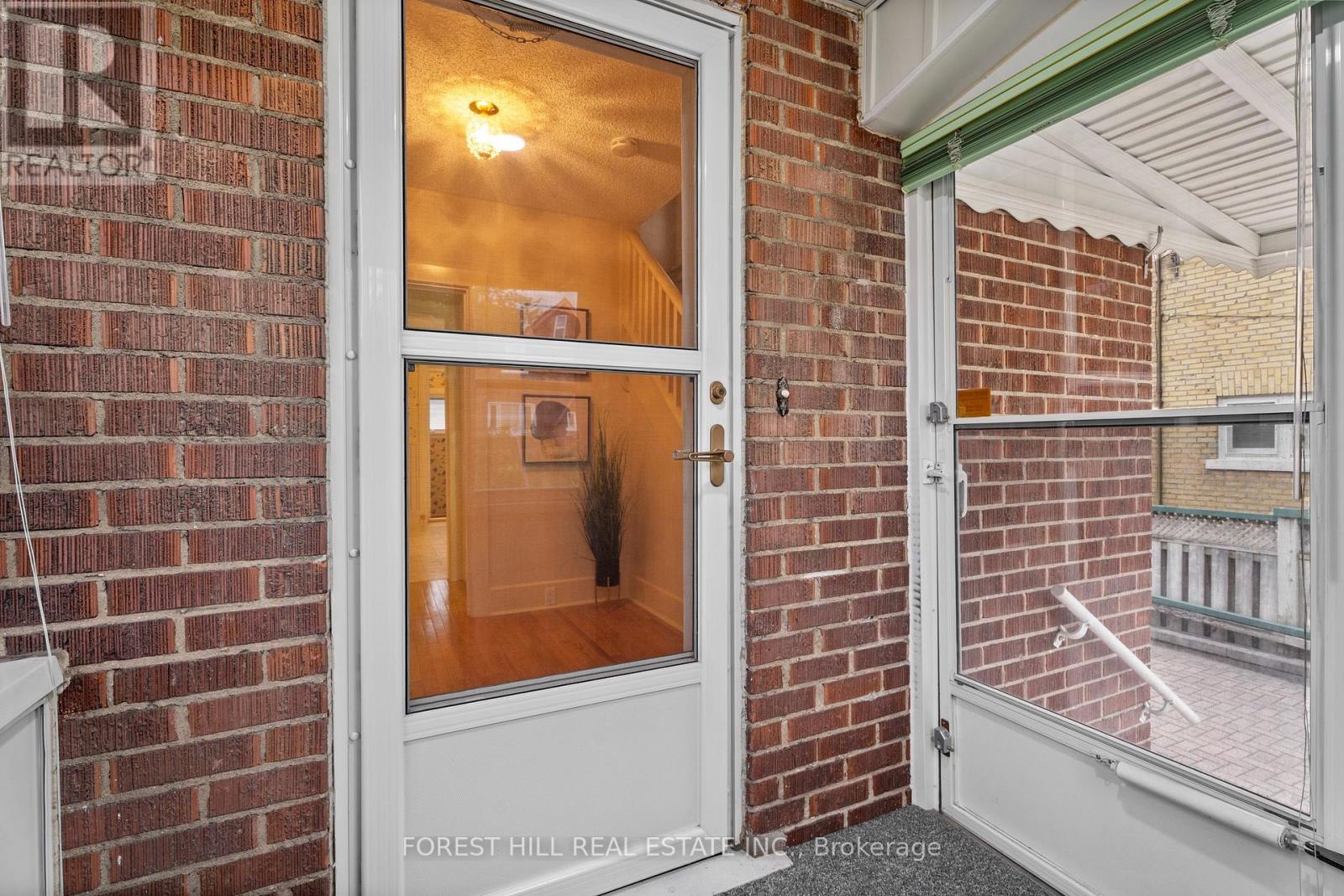 188 Wentworth Avenue, Kitchener, Ontario  N2M 3S4 - Photo 4 - X12558764