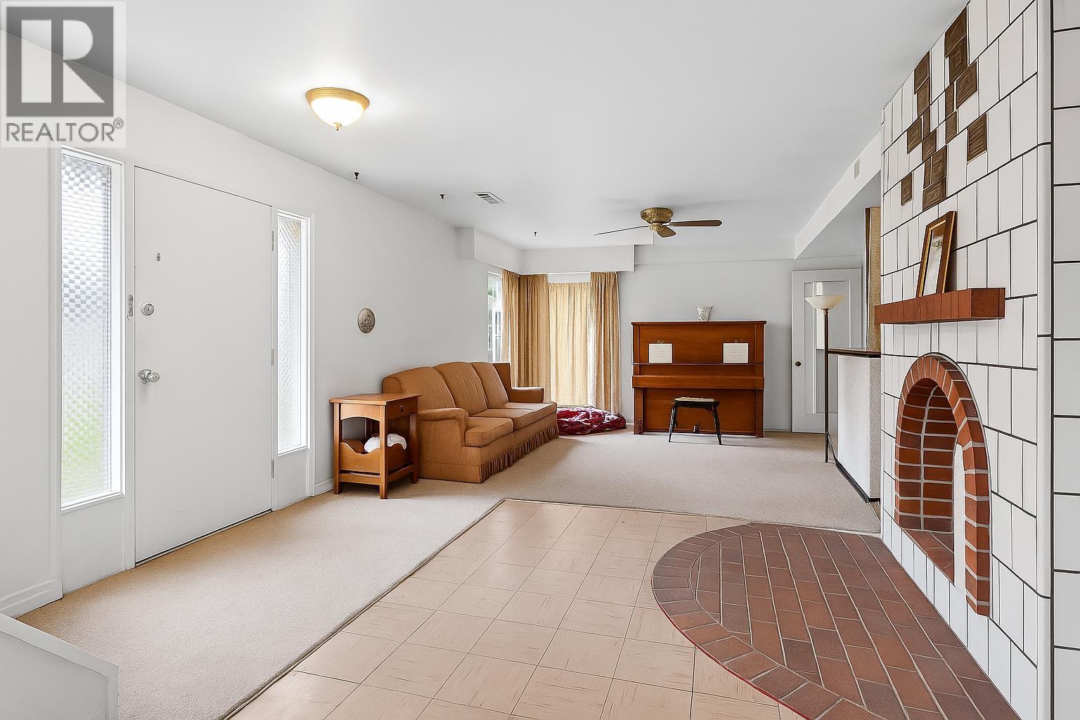 6995 Mcbride Street, Burnaby, British Columbia  V5E 1R1 - Photo 9 - R3063673