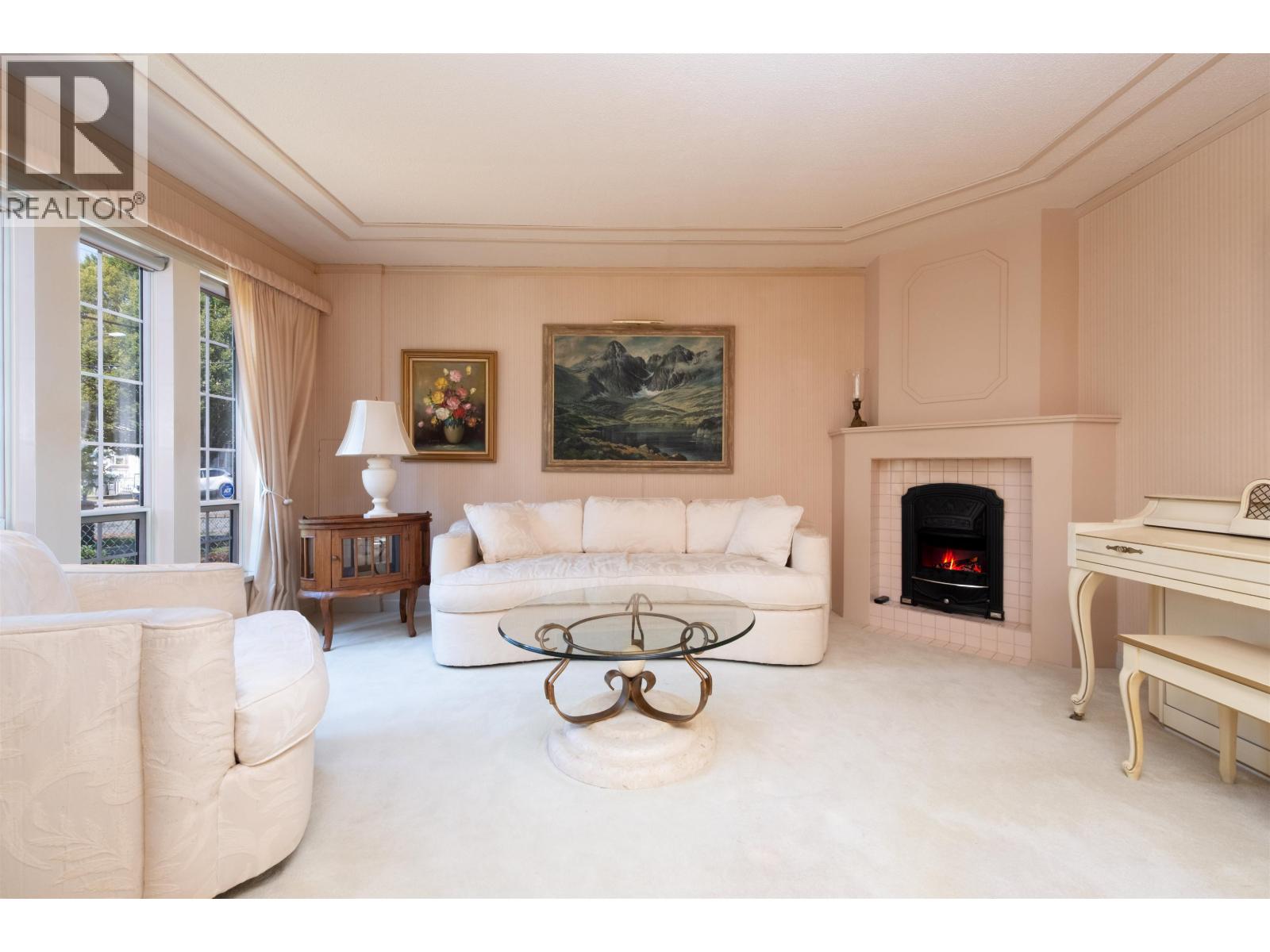 5020 Moss Street, Vancouver, British Columbia  V5R 3T7 - Photo 3 - R3068674