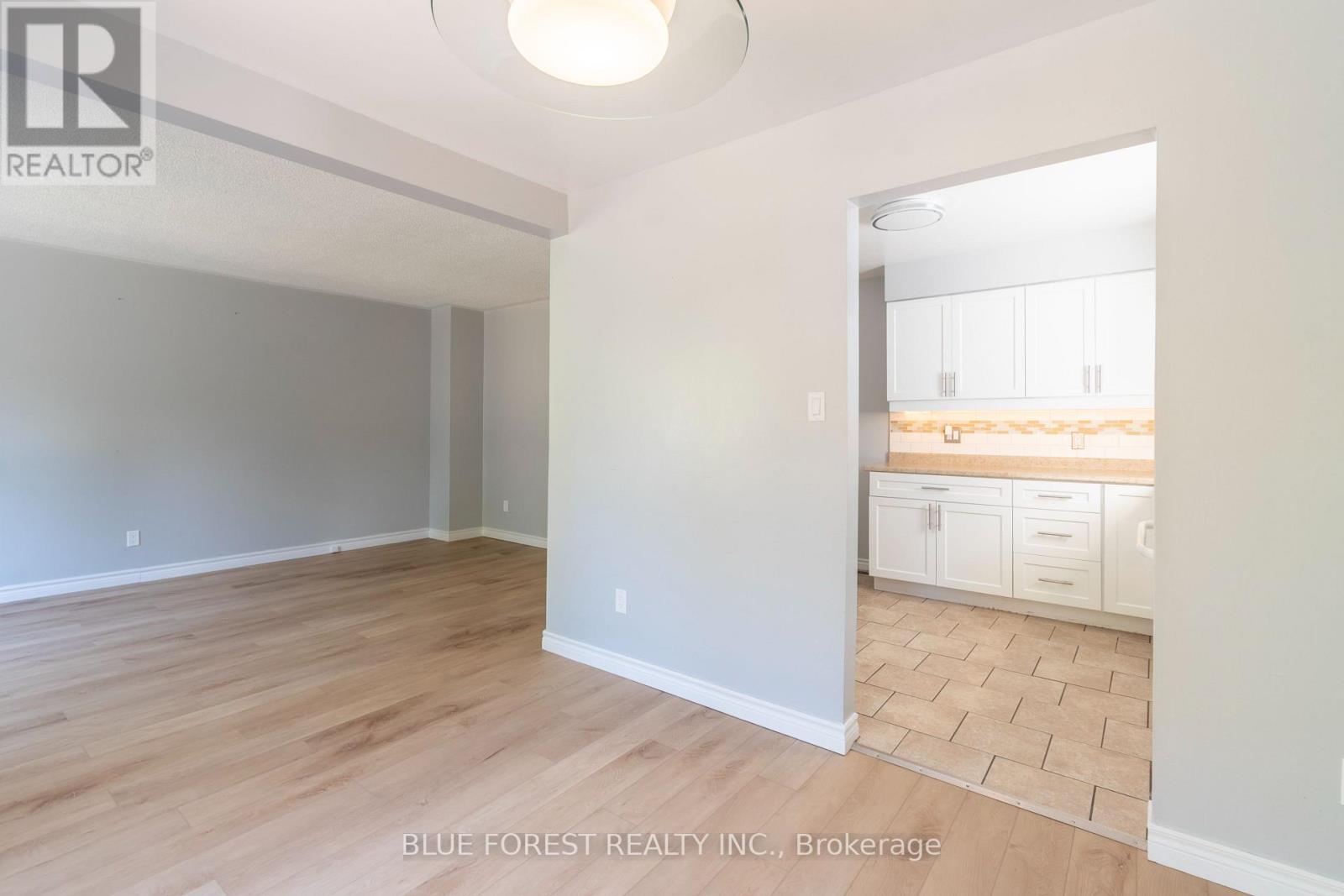 26 Acton Crescent, London South, Ontario  N6E 1W5 - Photo 12 - X12406909