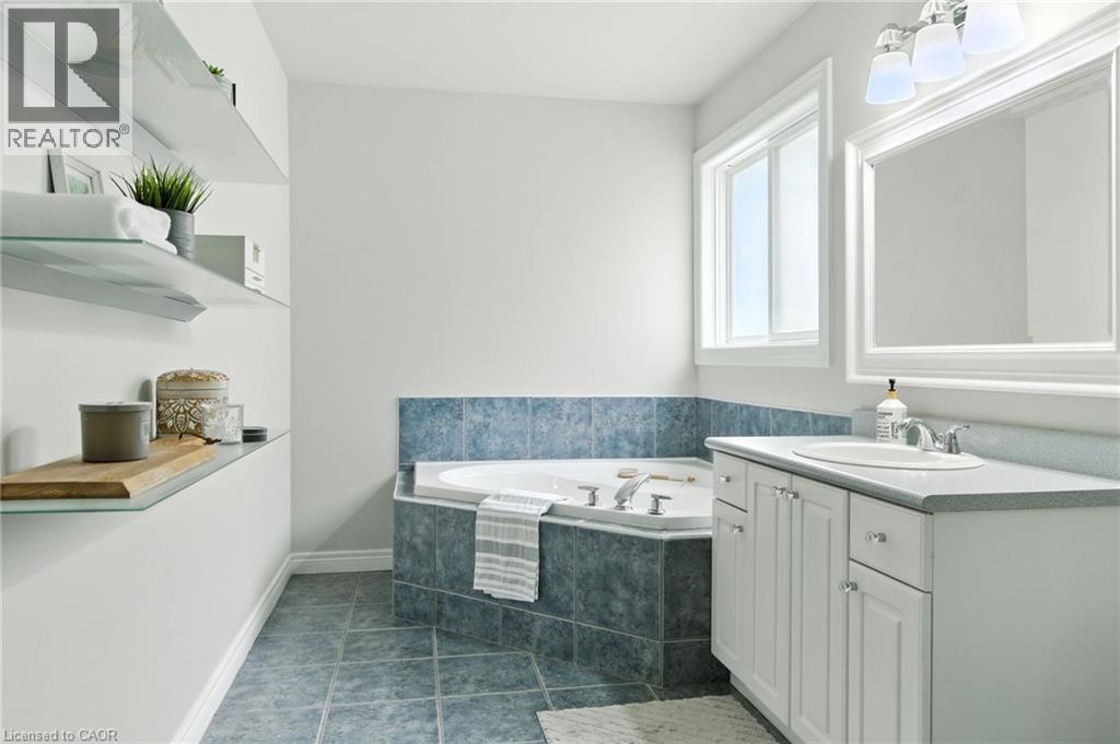 56 Sonoma Lane, Stoney Creek, Ontario  L8E 6B6 - Photo 23 - 40766386