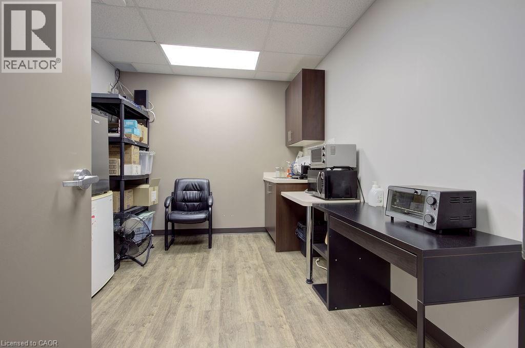 340 York Boulevard Unit# 201, Hamilton, Ontario  L8R 3L2 - Photo 10 - 40789099