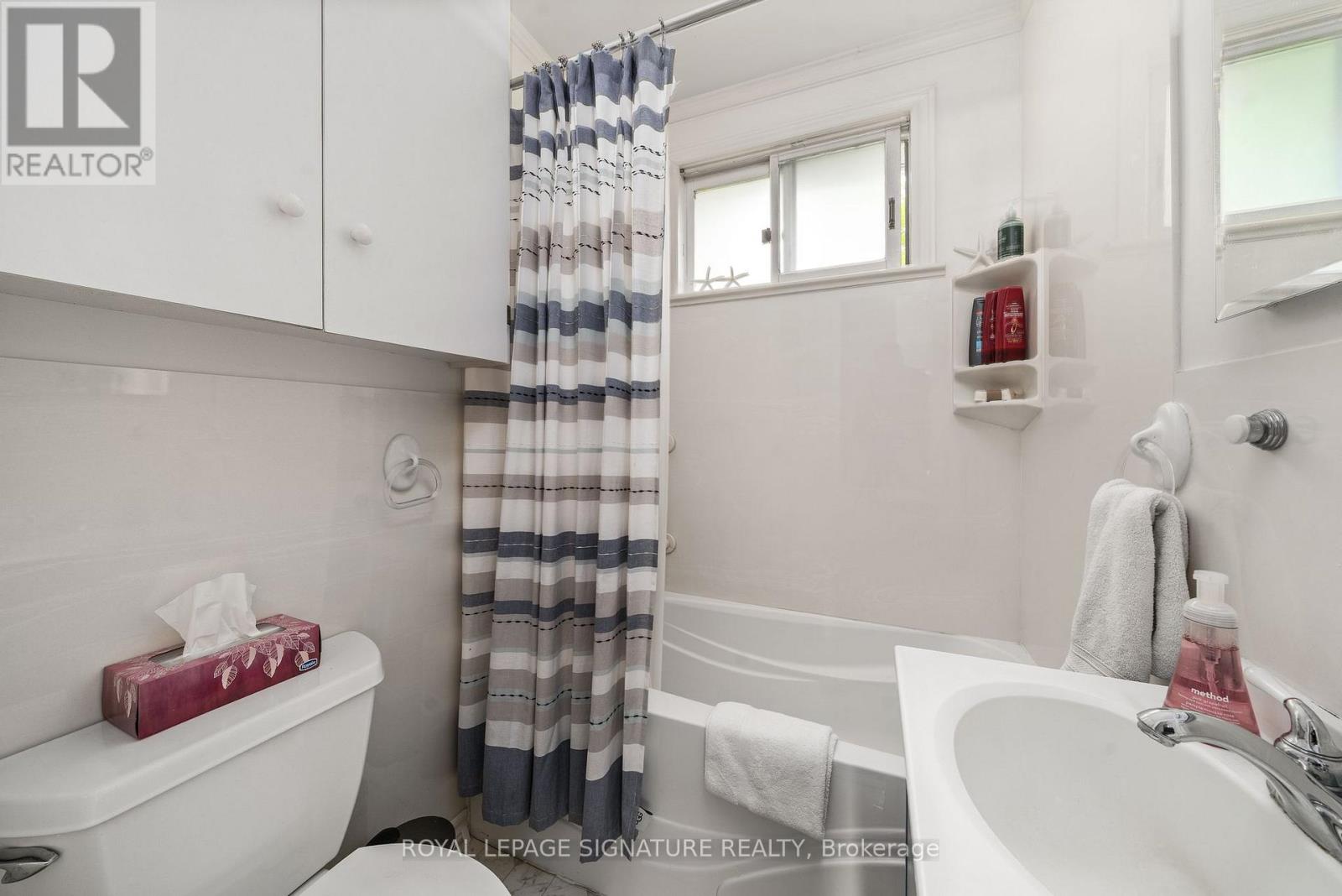 318 Island Road, Prince Edward County, Ontario  K0K 2T0 - Photo 31 - X12449378