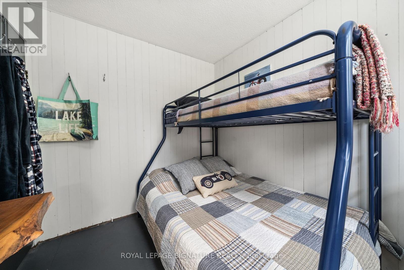 318 Island Road, Prince Edward County, Ontario  K0K 2T0 - Photo 30 - X12449378