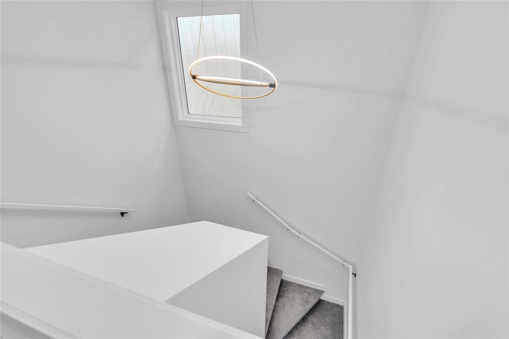 337 Numeracy Lane, Winnipeg, Manitoba  R2P 3A6 - Photo 25 - 202528692