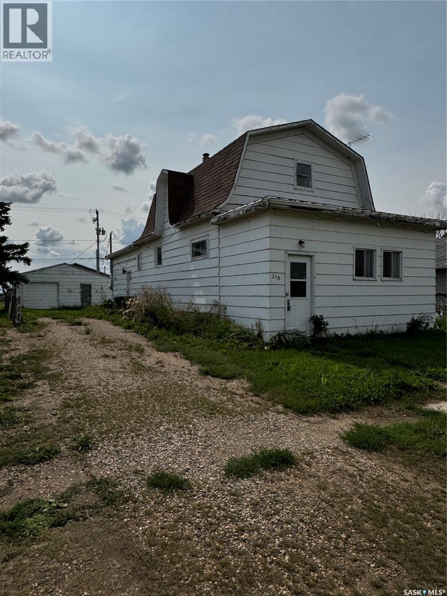 210 2nd Avenue W, Nokomis, Saskatchewan  S0G 3R0 - Photo 34 - SK024339