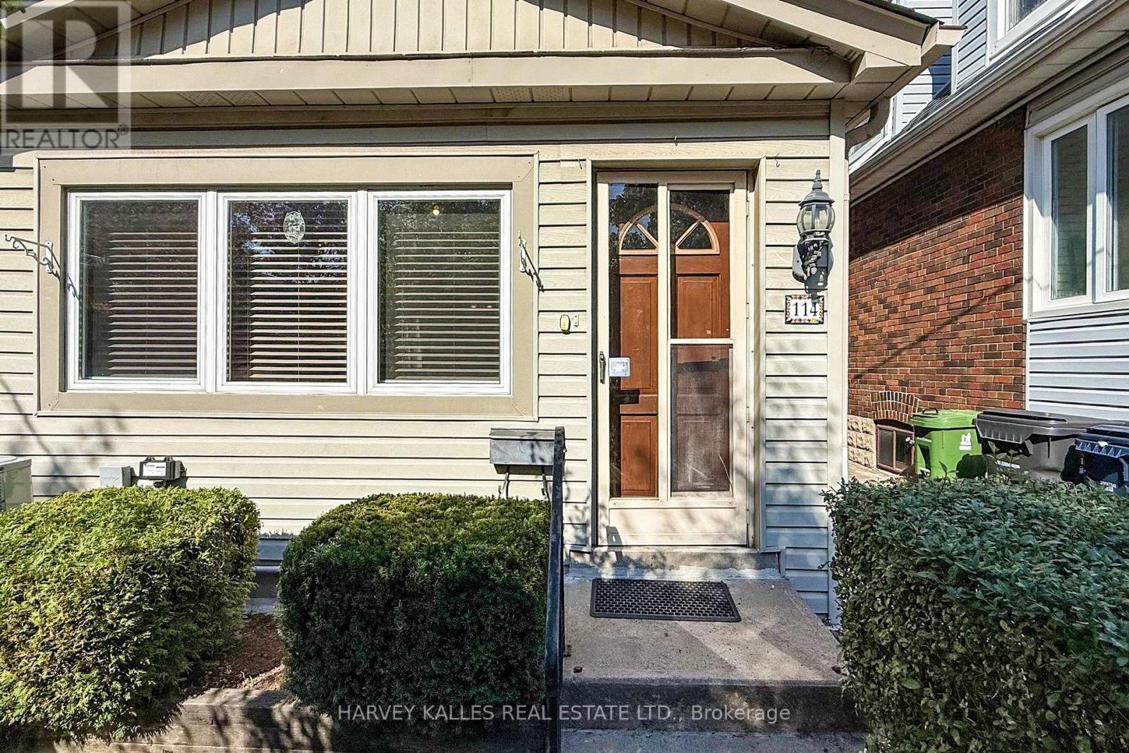 114 Bowood Avenue, Toronto, Ontario  M4N 1Y5 - Photo 3 - C12558948