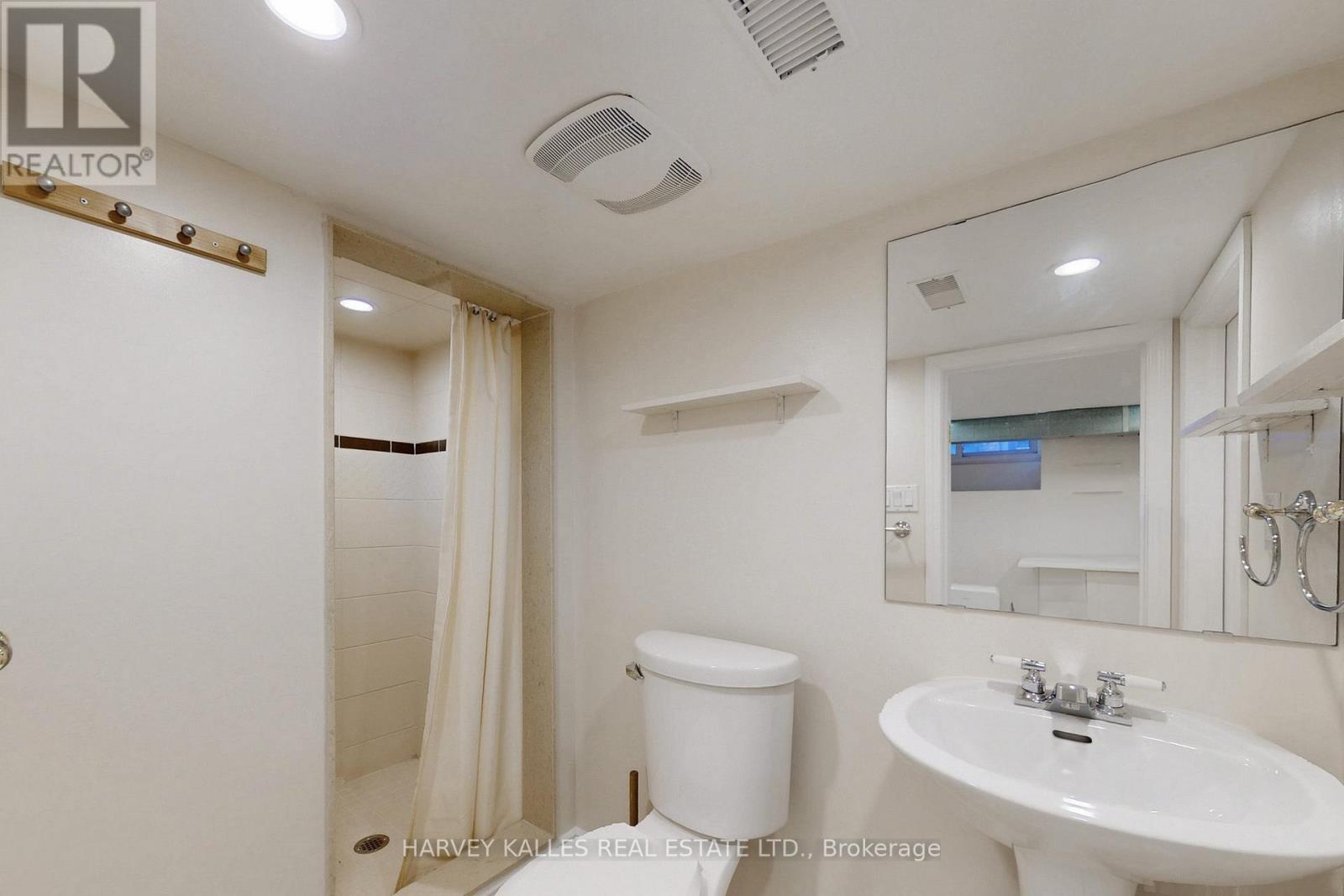 114 Bowood Avenue, Toronto, Ontario  M4N 1Y5 - Photo 37 - C12558948