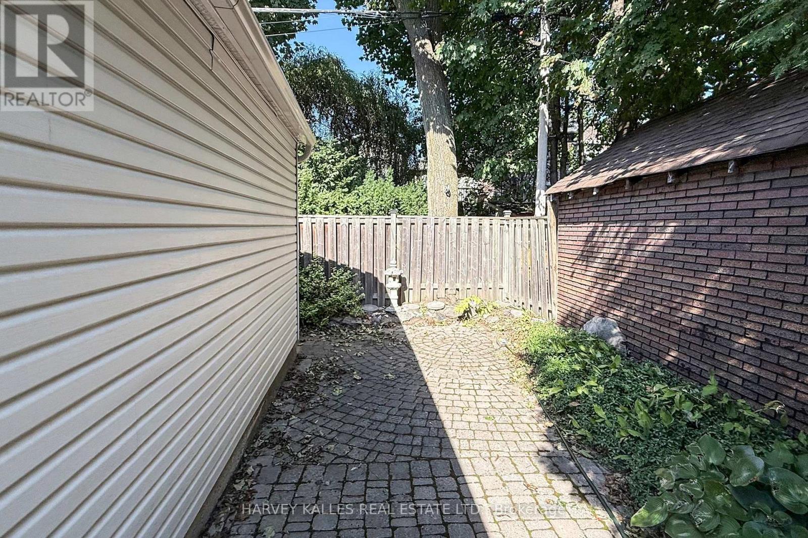 114 Bowood Avenue, Toronto, Ontario  M4N 1Y5 - Photo 47 - C12558948