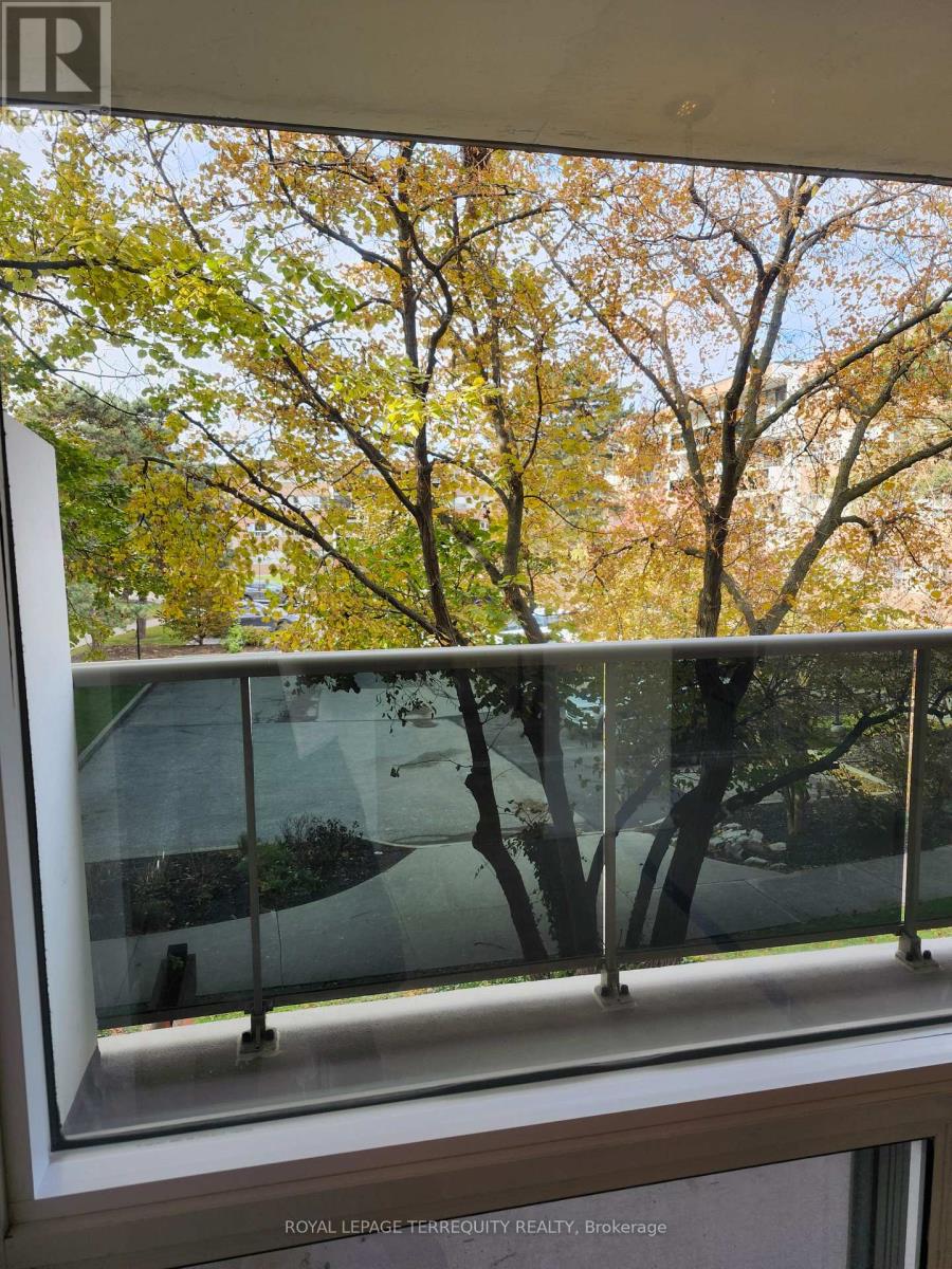 202 - 30 Sunrise Avenue, Toronto, Ontario  M4A 2R3 - Photo 11 - C12559002