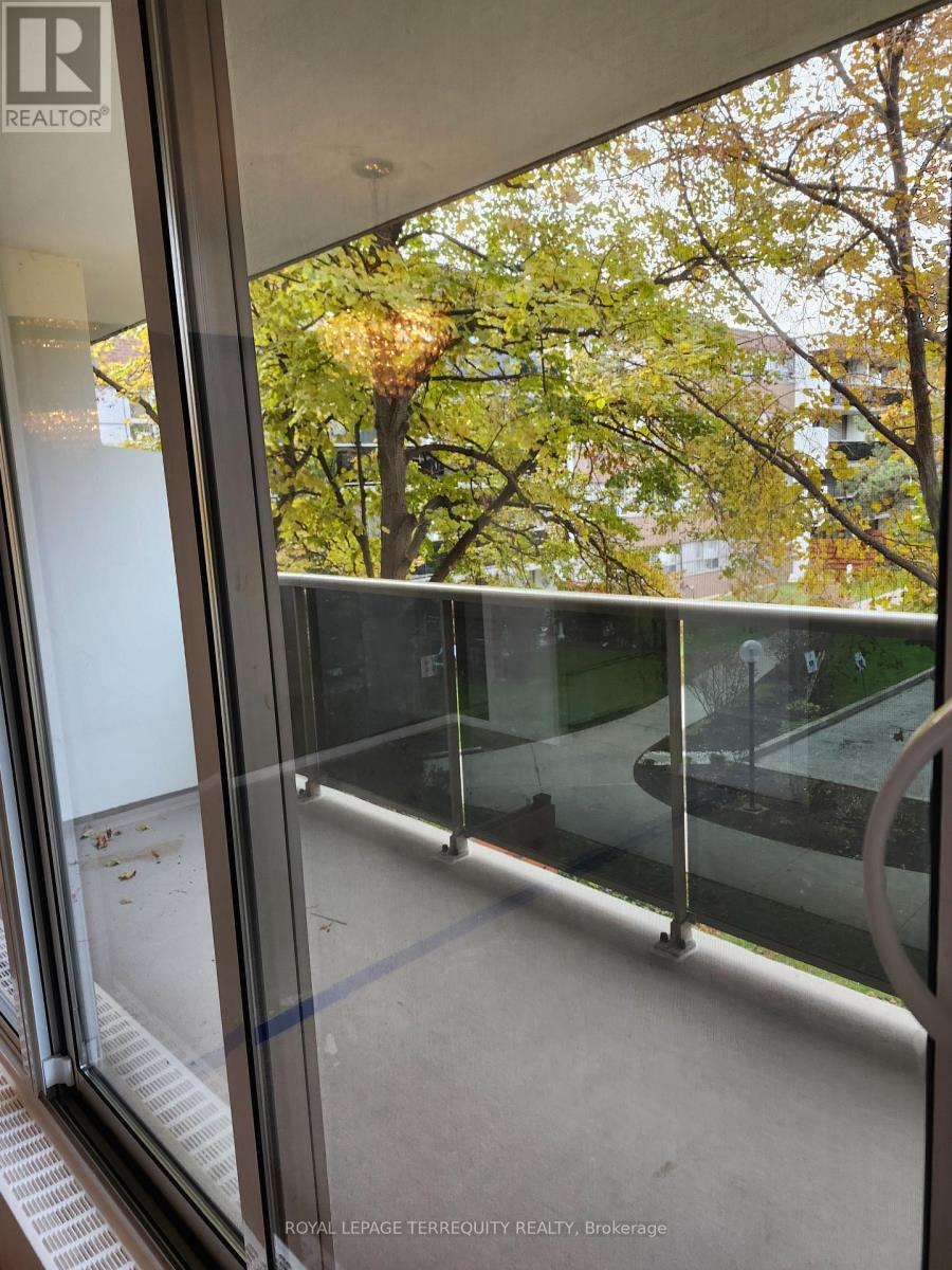 202 - 30 Sunrise Avenue, Toronto, Ontario  M4A 2R3 - Photo 13 - C12559002