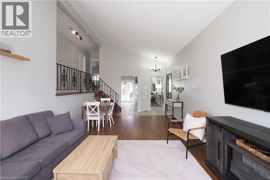 132 Montcalm Drive, Kitchener, Ontario  N2B 2R5 - Photo 10 - 40789321