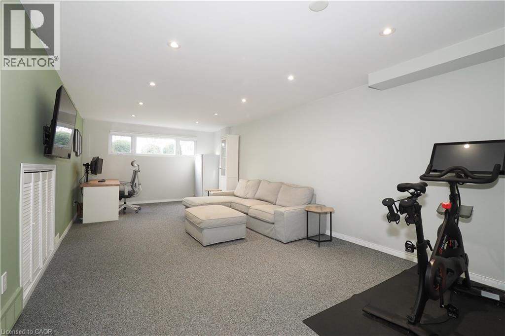 132 Montcalm Drive, Kitchener, Ontario  N2B 2R5 - Photo 32 - 40789321