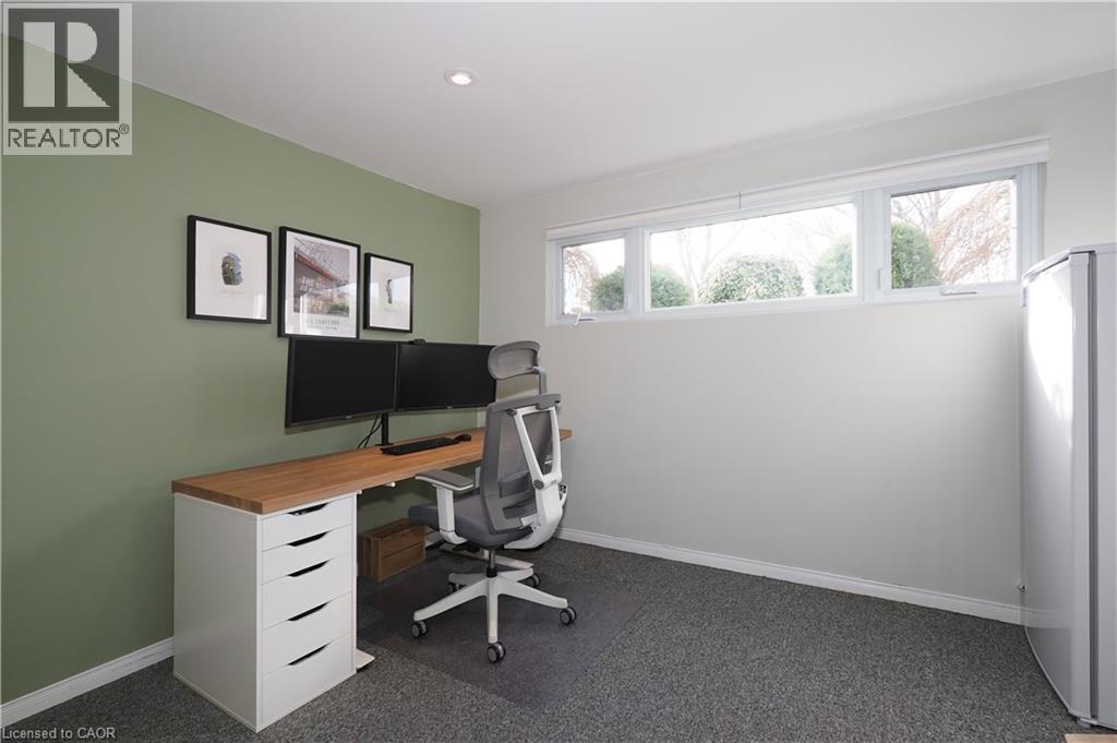 132 Montcalm Drive, Kitchener, Ontario  N2B 2R5 - Photo 36 - 40789321