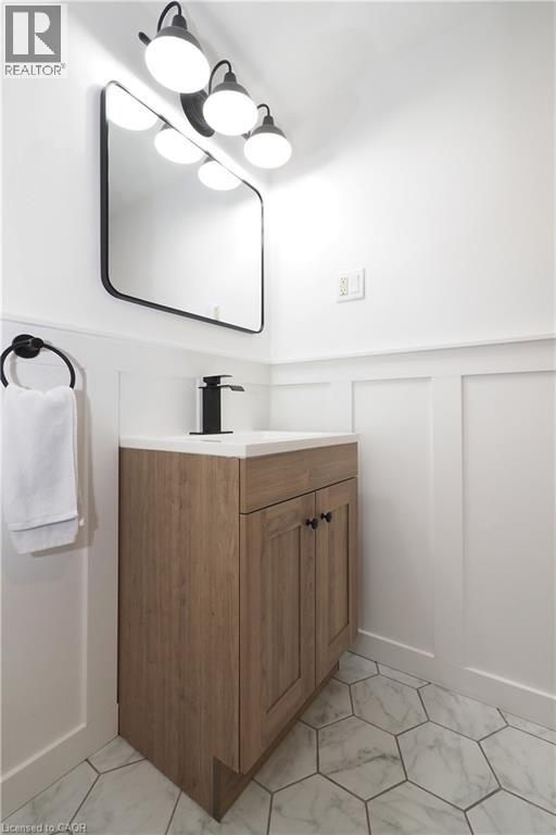 132 Montcalm Drive, Kitchener, Ontario  N2B 2R5 - Photo 39 - 40789321