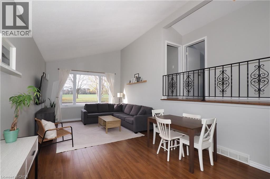 132 Montcalm Drive, Kitchener, Ontario  N2B 2R5 - Photo 4 - 40789321