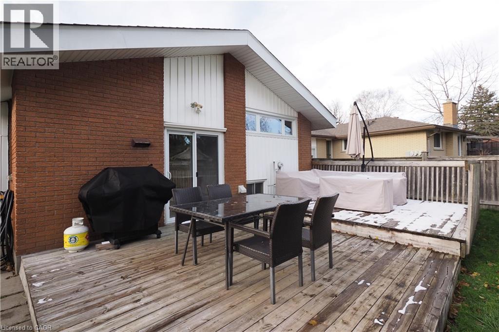 132 Montcalm Drive, Kitchener, Ontario  N2B 2R5 - Photo 43 - 40789321