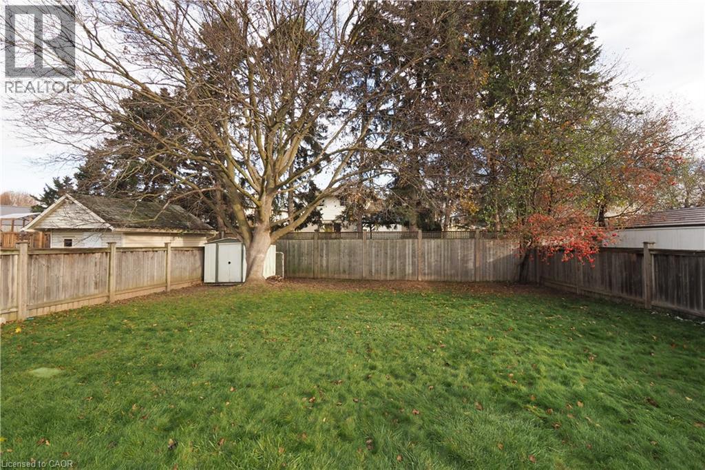 132 Montcalm Drive, Kitchener, Ontario  N2B 2R5 - Photo 46 - 40789321