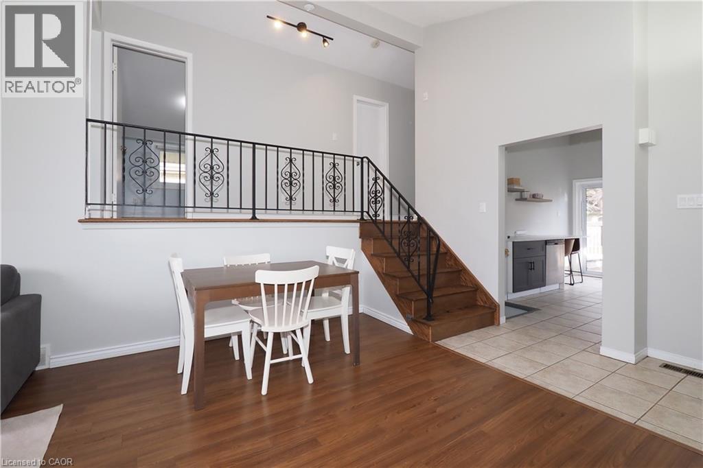 132 Montcalm Drive, Kitchener, Ontario  N2B 2R5 - Photo 5 - 40789321