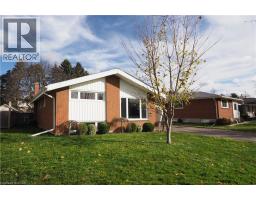 132 MONTCALM Drive, Kitchener, Ontario