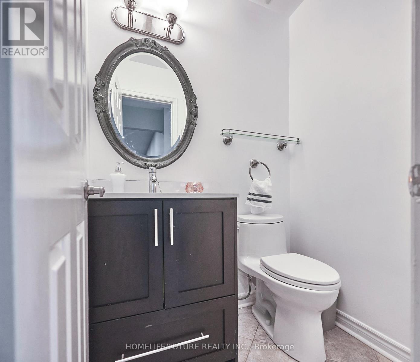 86 Robinson Crescent, Whitby, Ontario  L1N 6W5 - Photo 12 - E12558926