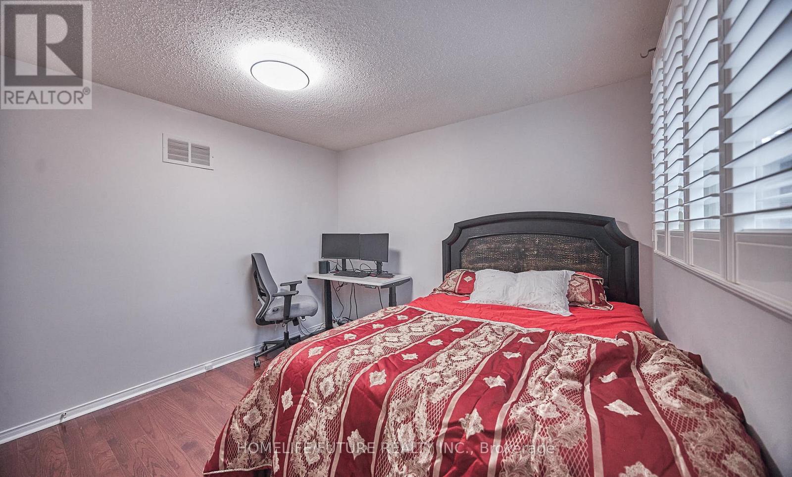 86 Robinson Crescent, Whitby, Ontario  L1N 6W5 - Photo 24 - E12558926