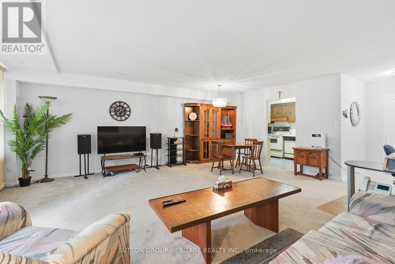 220 - 50 Richmond Street E, Oshawa, Ontario  L1G 7C7 - Photo 9 - E12558960