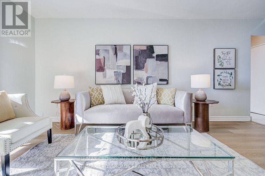 1202 - 5 Massey Square, Toronto, Ontario  M4C 5L6 - Photo 12 - E12558964