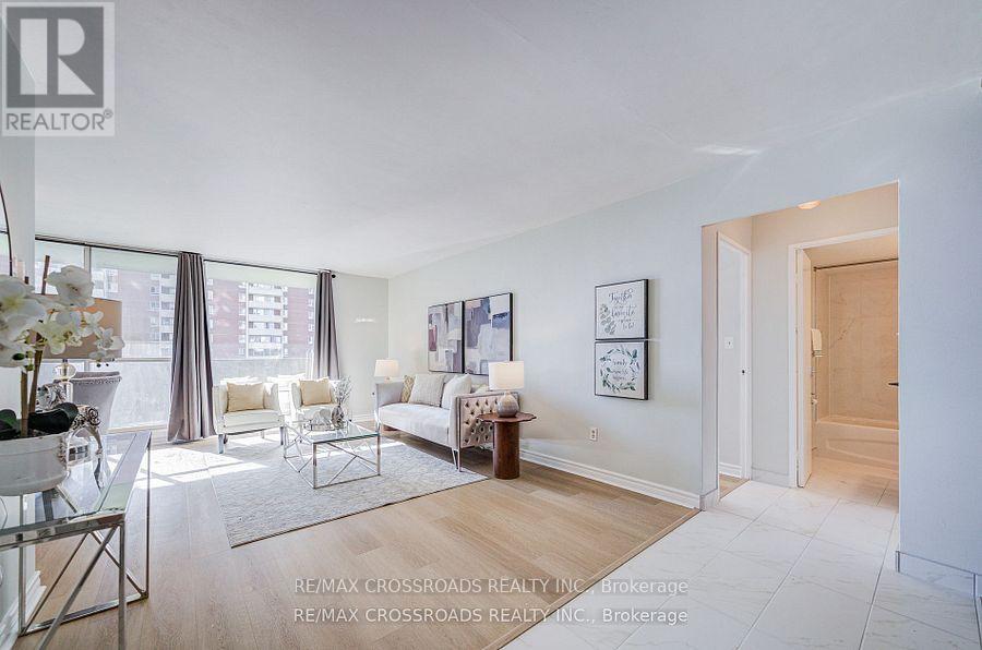 1202 - 5 Massey Square, Toronto, Ontario  M4C 5L6 - Photo 18 - E12558964