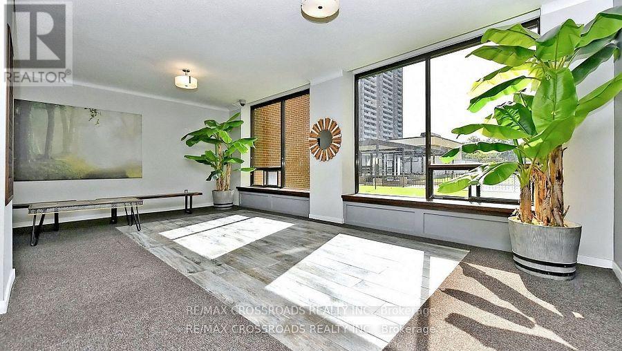 1202 - 5 Massey Square, Toronto, Ontario  M4C 5L6 - Photo 31 - E12558964