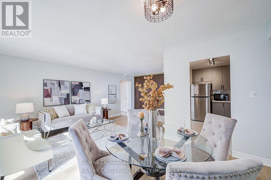 1202 - 5 Massey Square, Toronto, Ontario  M4C 5L6 - Photo 4 - E12558964